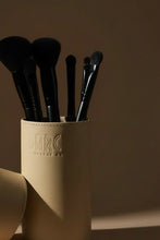 Load image into Gallery viewer, 6-PIECE BRUSH SET + TRAVEL CASE
