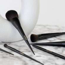 Load image into Gallery viewer, NEW! 6-PIECE BRUSH SET + TRAVEL CASE
